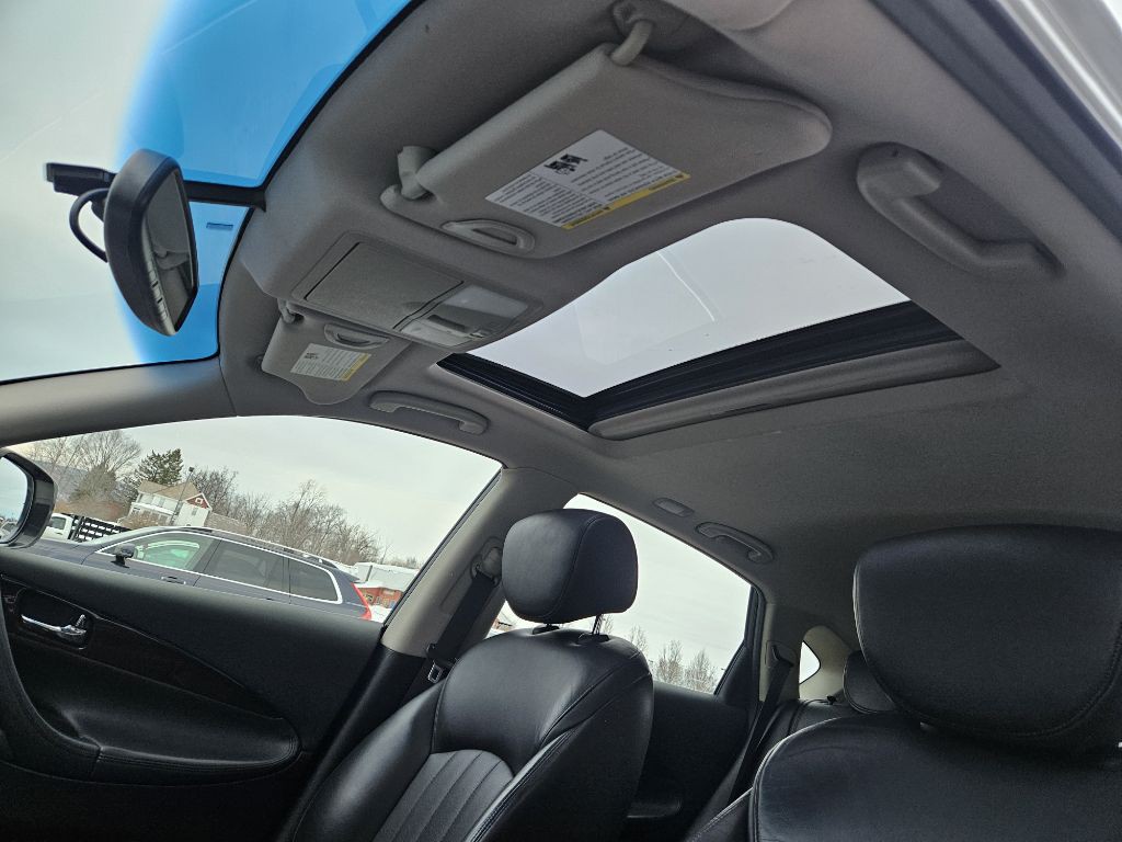 2017 INFINITI QX50 Image 9