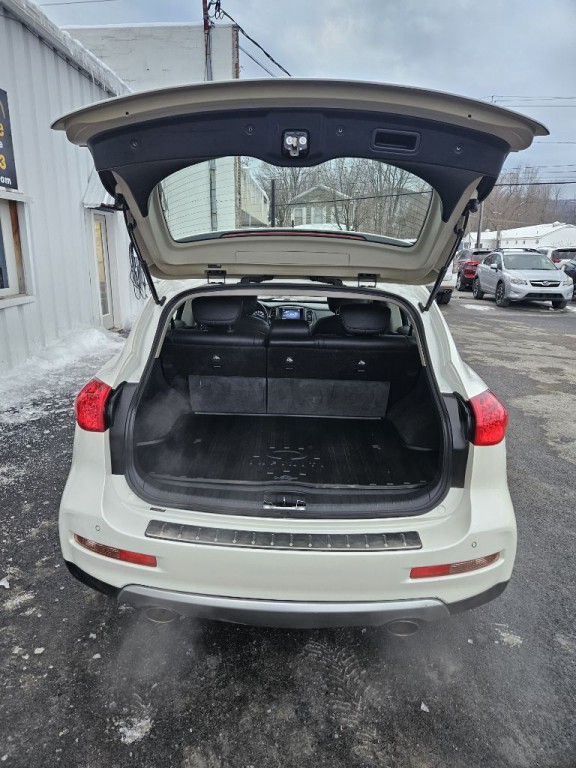 2017 INFINITI QX50 Image 10