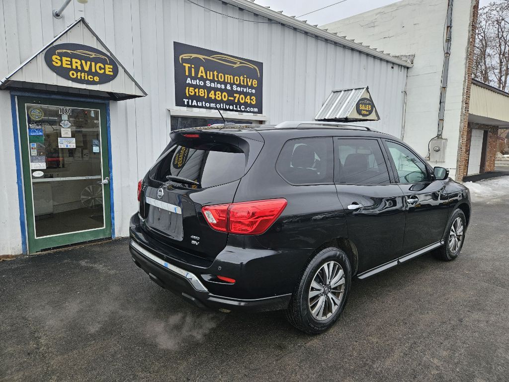 2017 Nissan Pathfinder Image 4