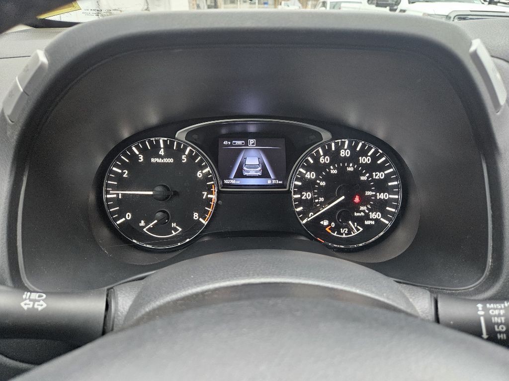 2017 Nissan Pathfinder Image 9