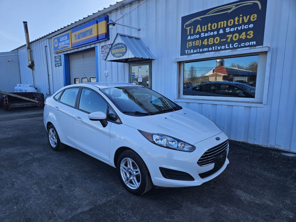 2018 Ford Fiesta Image 1