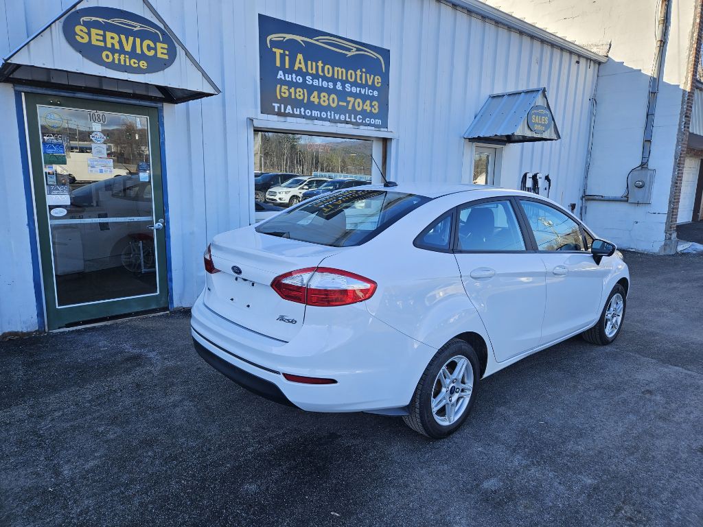 2018 Ford Fiesta Image 5