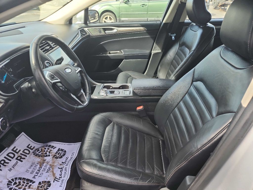 2017 Ford Fusion Image 5