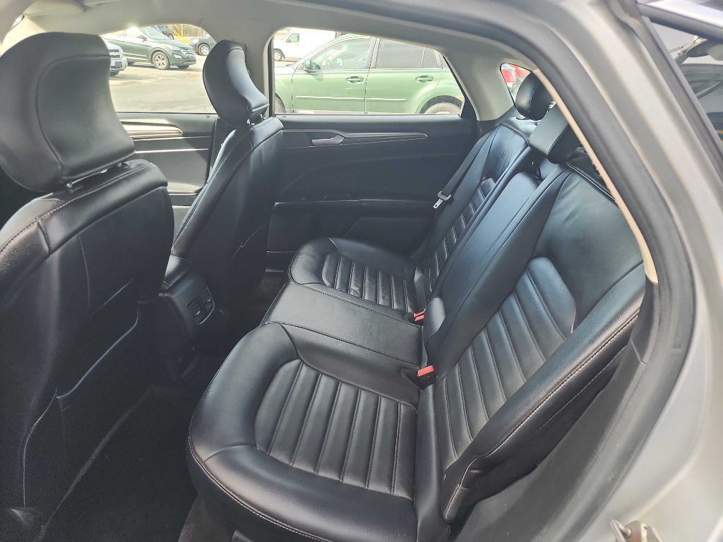 2017 Ford Fusion Image 6