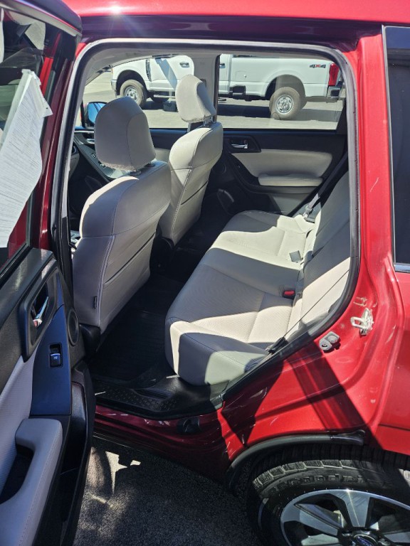 2018 Subaru Forester Image 6