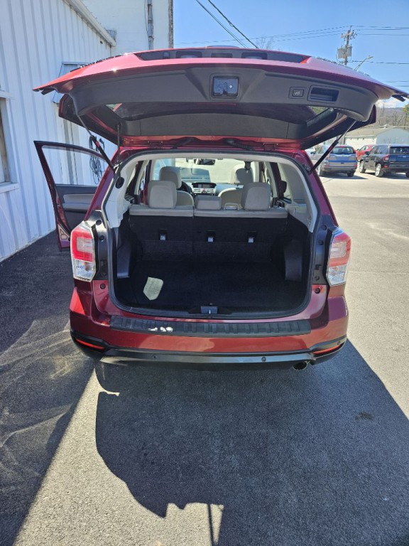 2018 Subaru Forester Image 10