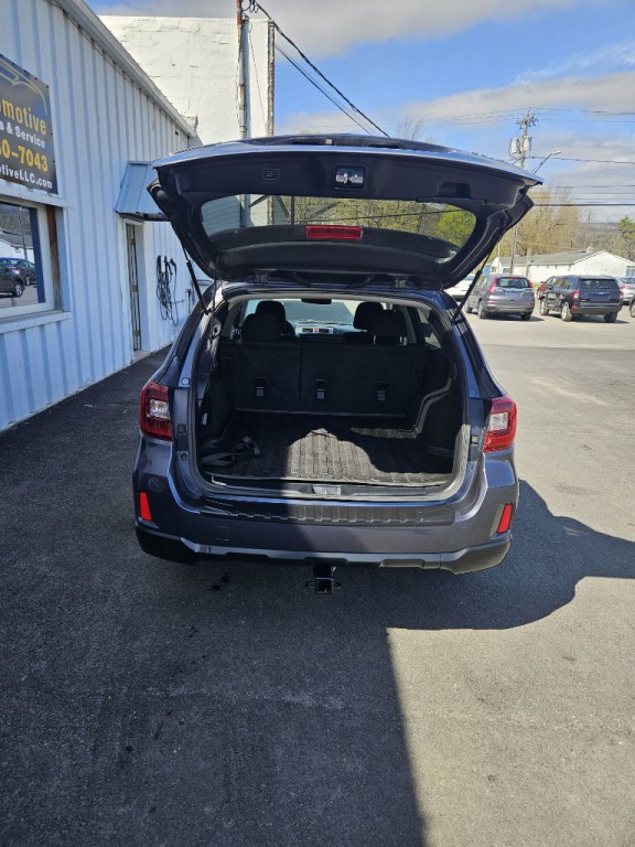 2015 Subaru Outback Image 9
