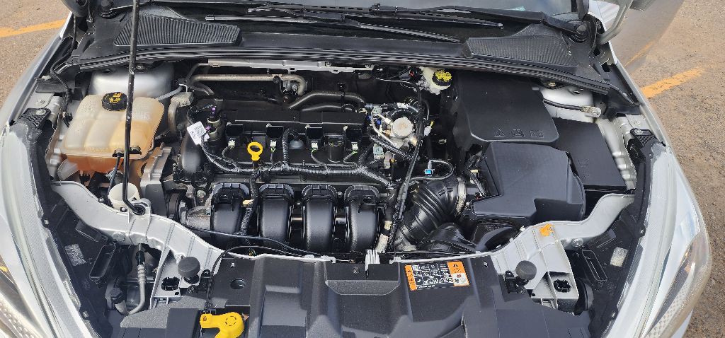 2016 Ford Focus Image 15