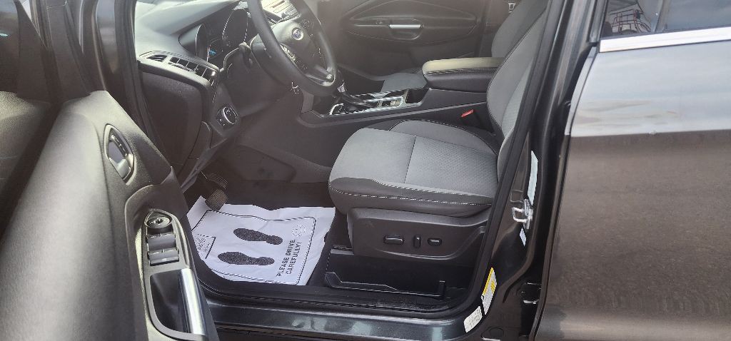 2017 Ford Escape Image 39