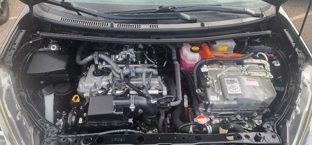 2016 Toyota Prius Image 13