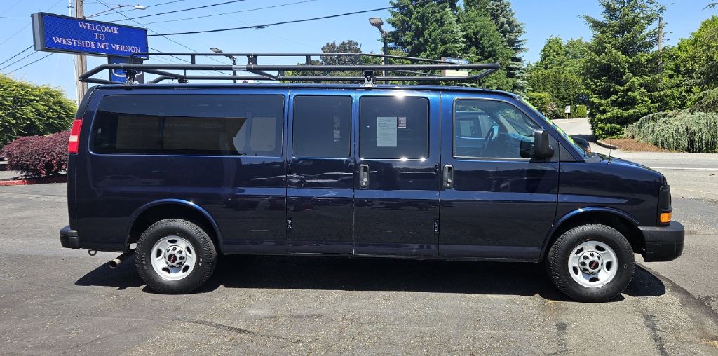 2014 GMC Savana Image 2