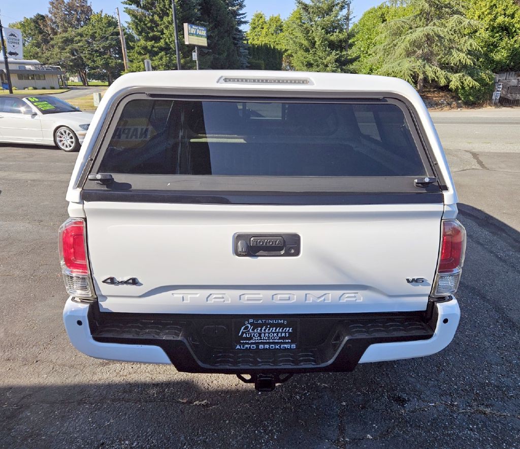 2016 Toyota Tacoma Image 6