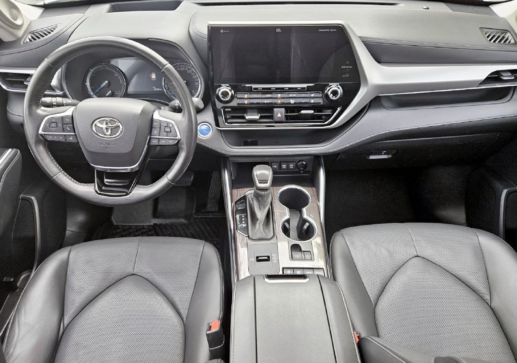 2021 Toyota Highlander Image 9