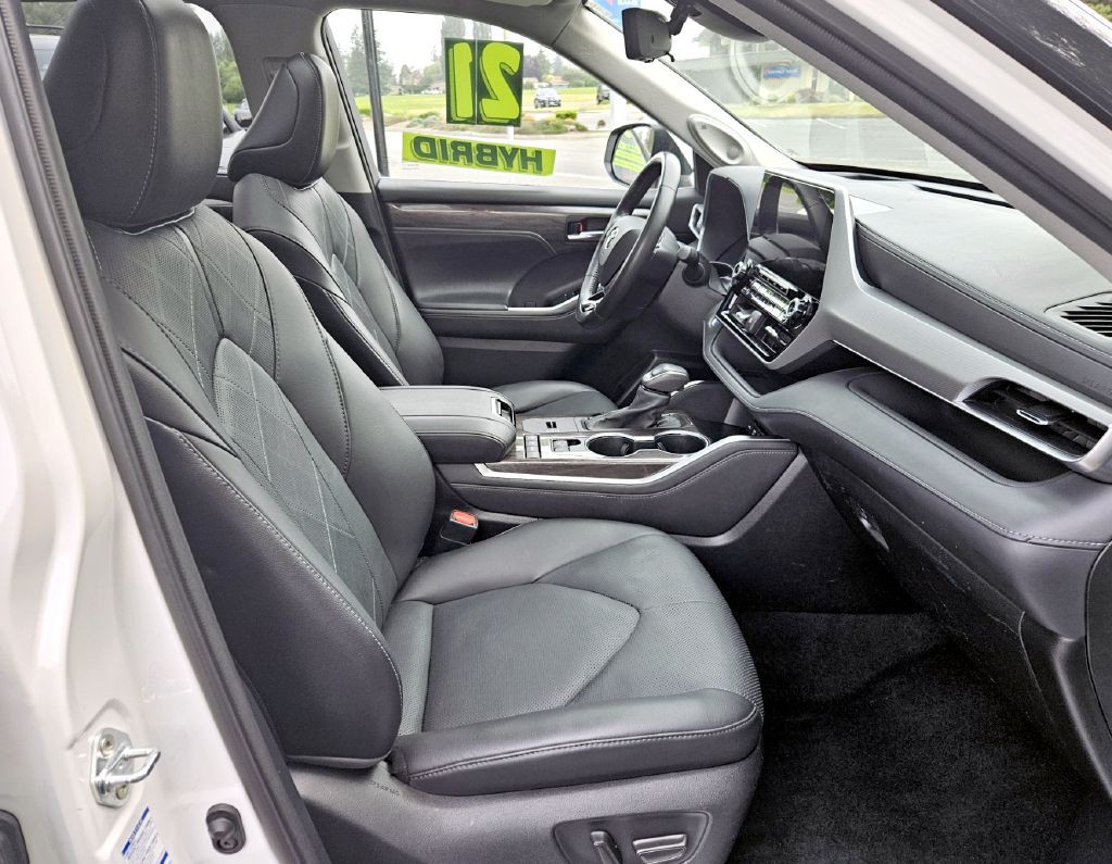 2021 Toyota Highlander Image 11