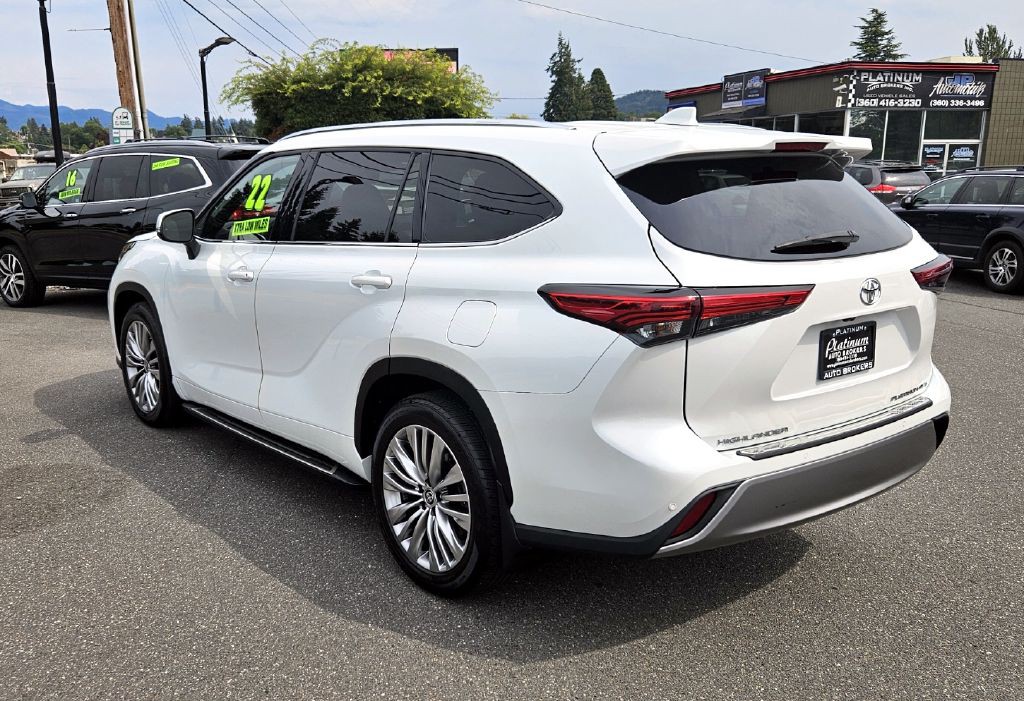 2022 Toyota Highlander Image 6