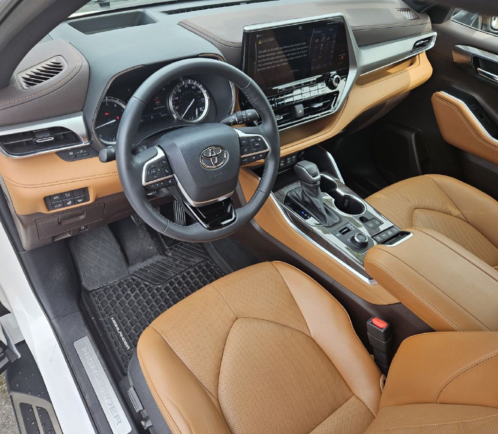 2022 Toyota Highlander Image 9