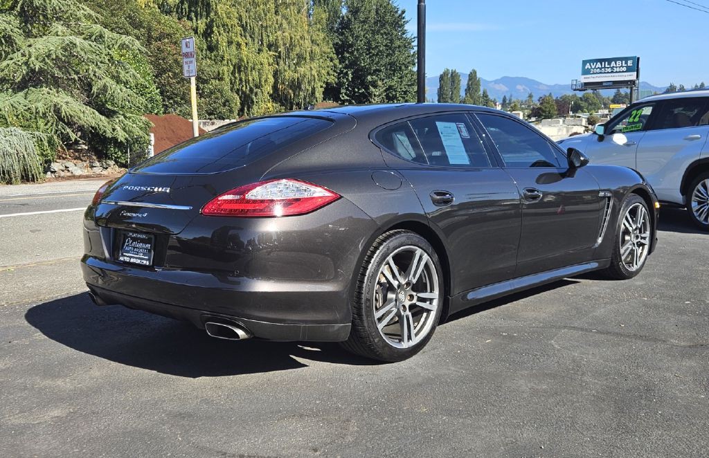 2011 Porsche Panamera Image 3