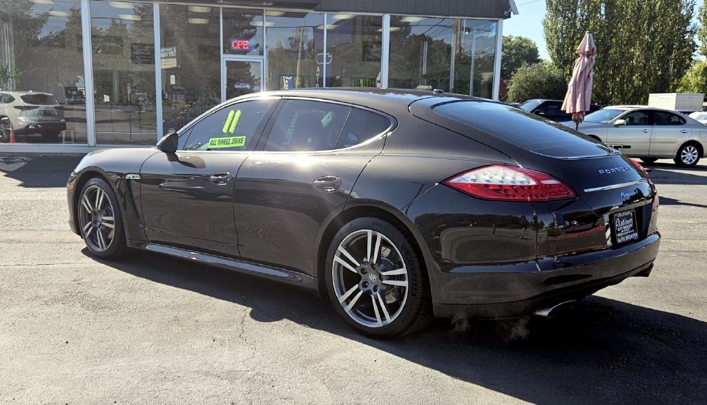 2011 Porsche Panamera Image 6
