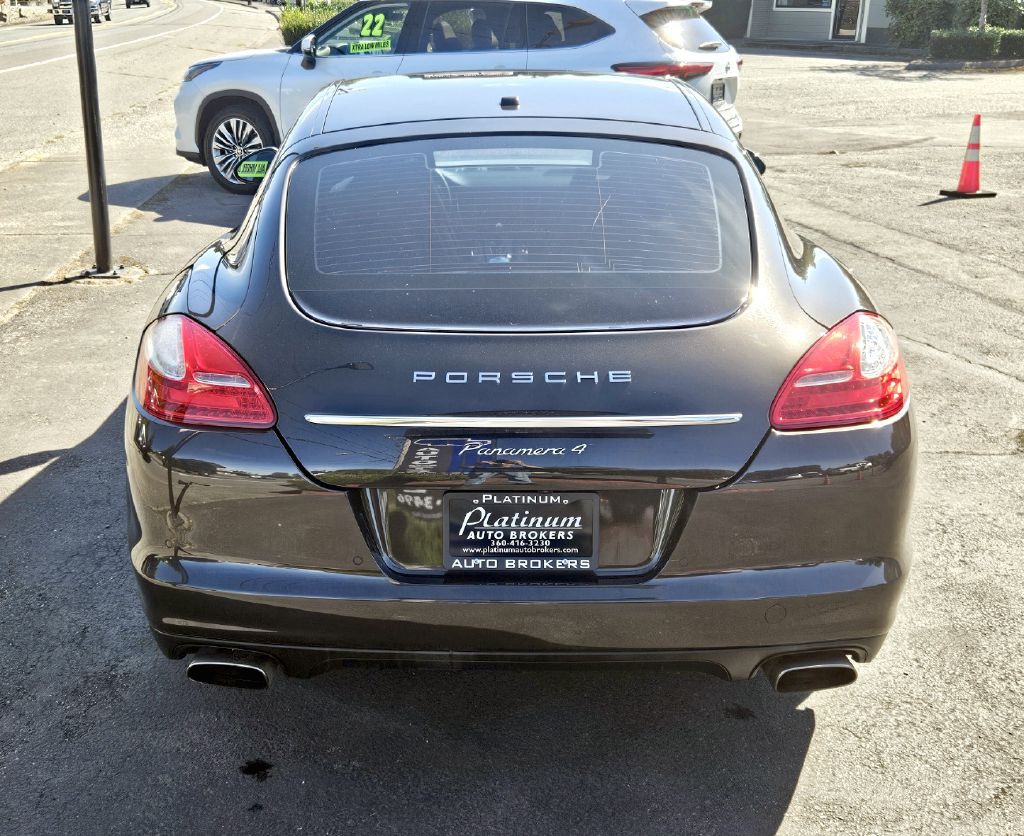 2011 Porsche Panamera Image 7