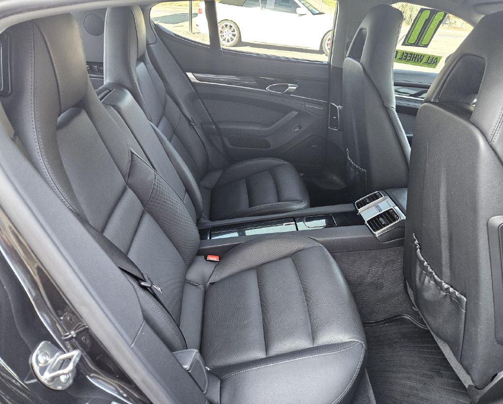 2011 Porsche Panamera Image 14