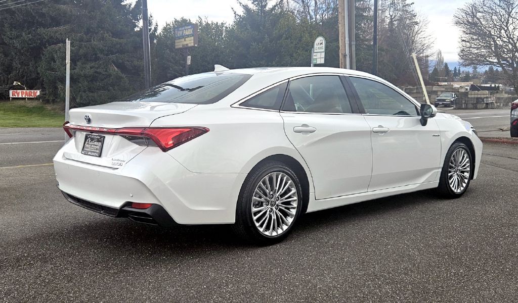 2020 Toyota Avalon Image 6