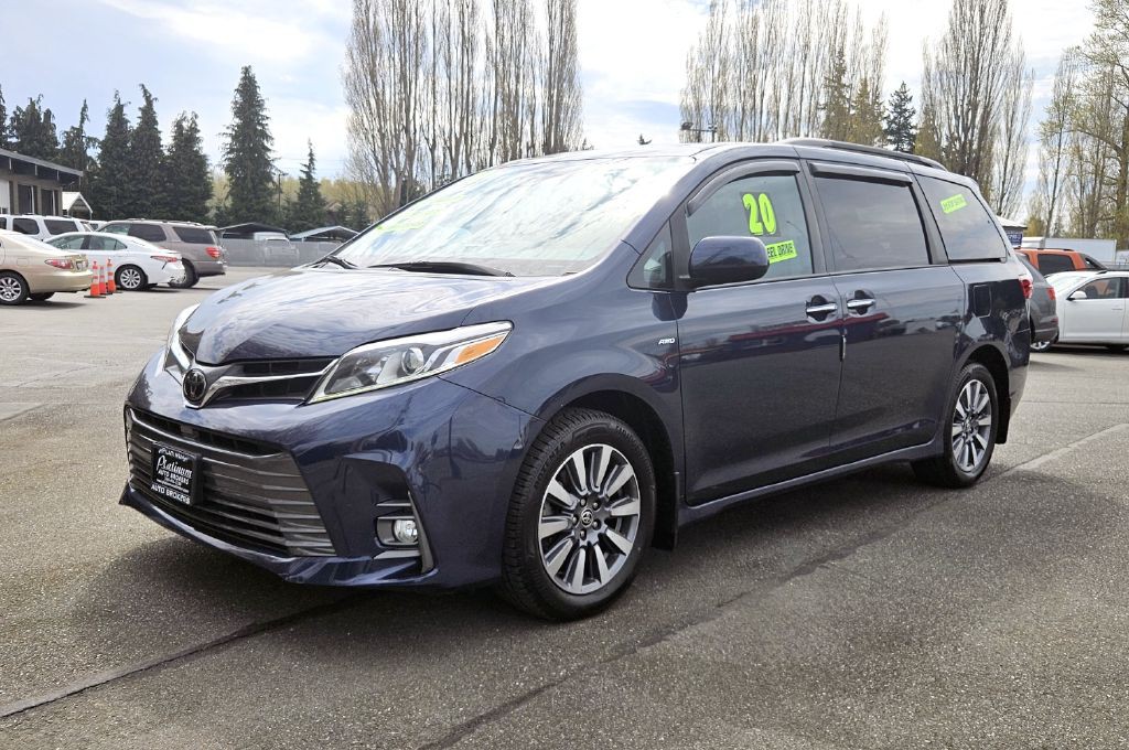 2020 Toyota Sienna Image 6