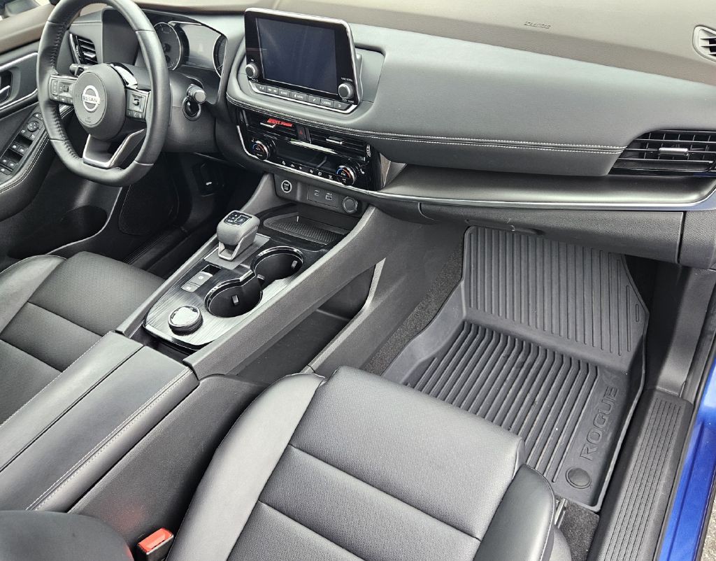 2021 Nissan Rogue Image 13