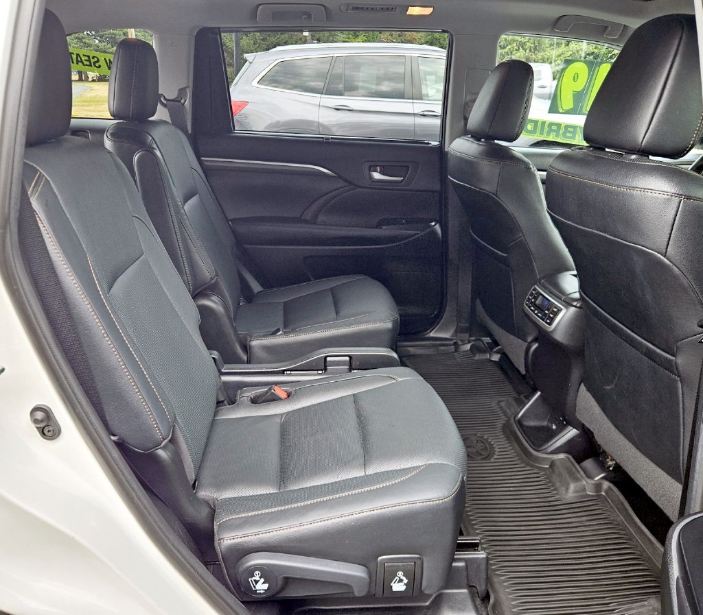 2019 Toyota Highlander Image 14