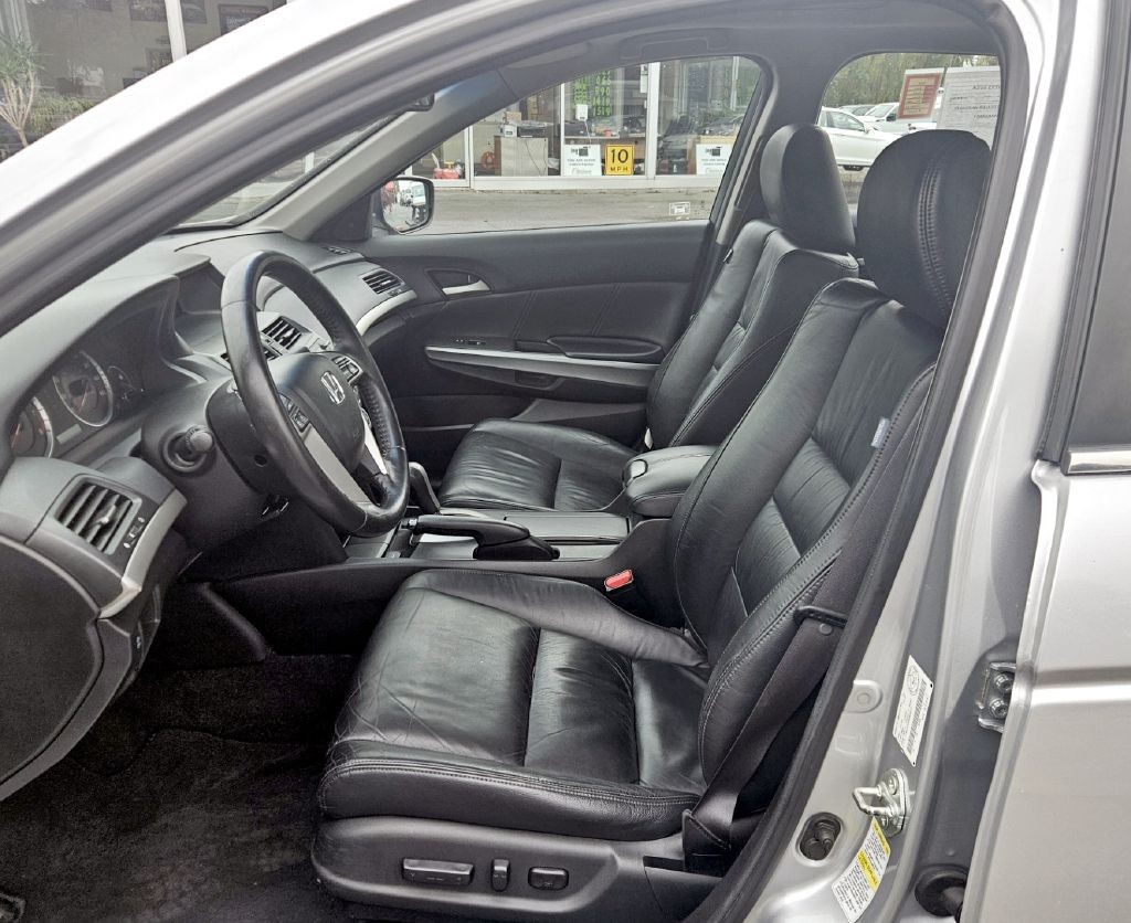 2008 Honda Accord Image 8