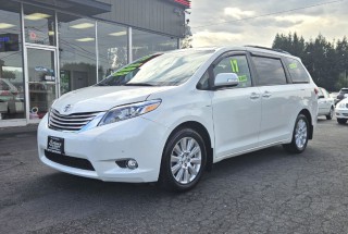 Image for 2017 Toyota Sienna XLE ID: 7693264