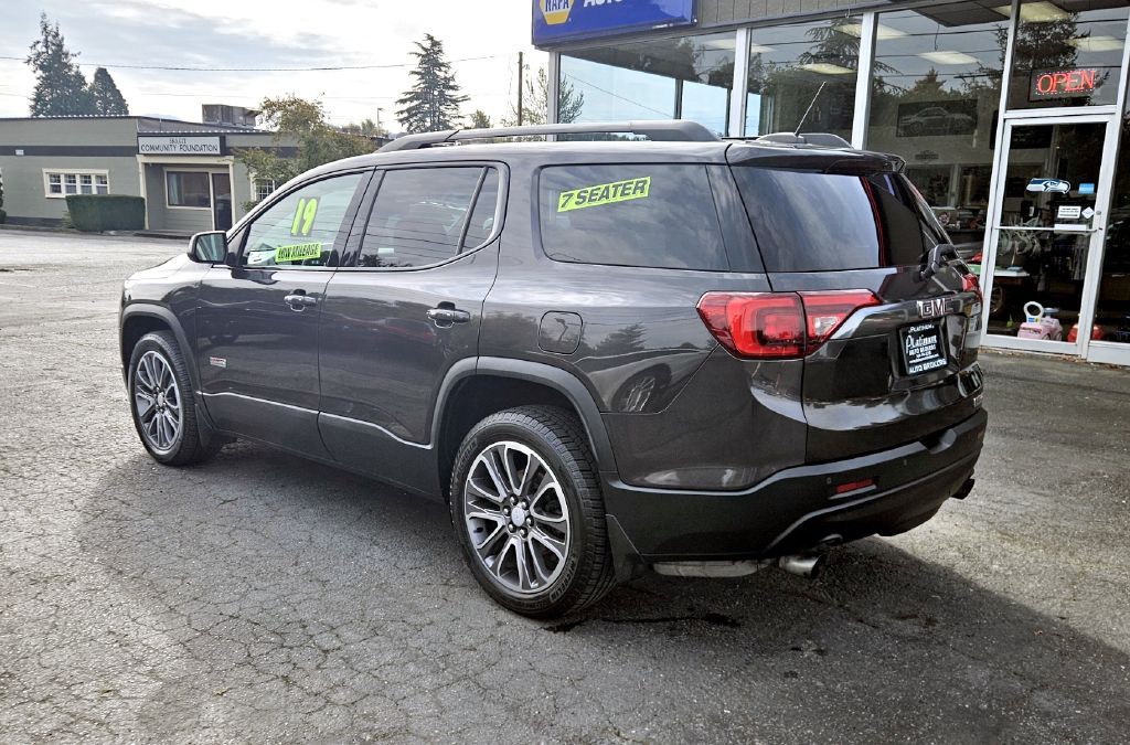 2019 GMC Acadia Image 3
