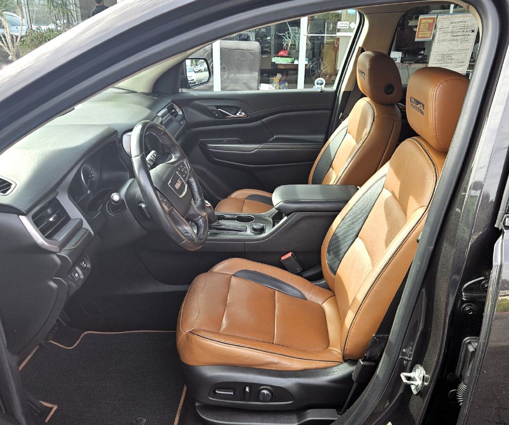 2019 GMC Acadia Image 8