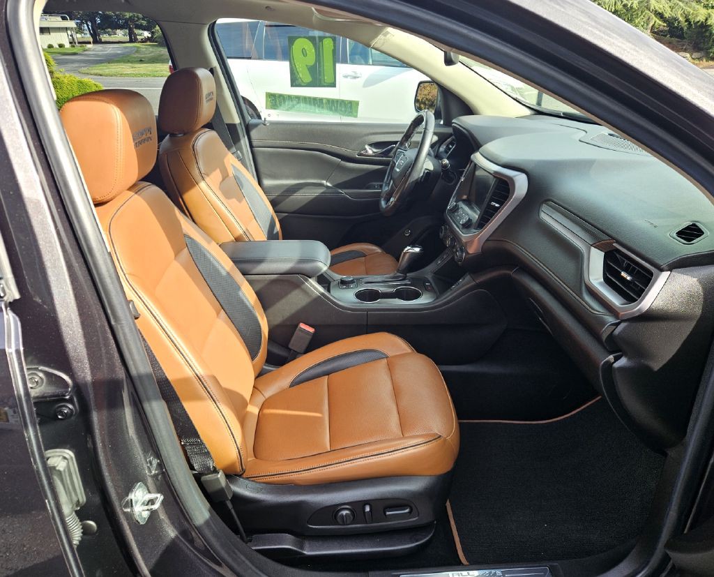 2019 GMC Acadia Image 12
