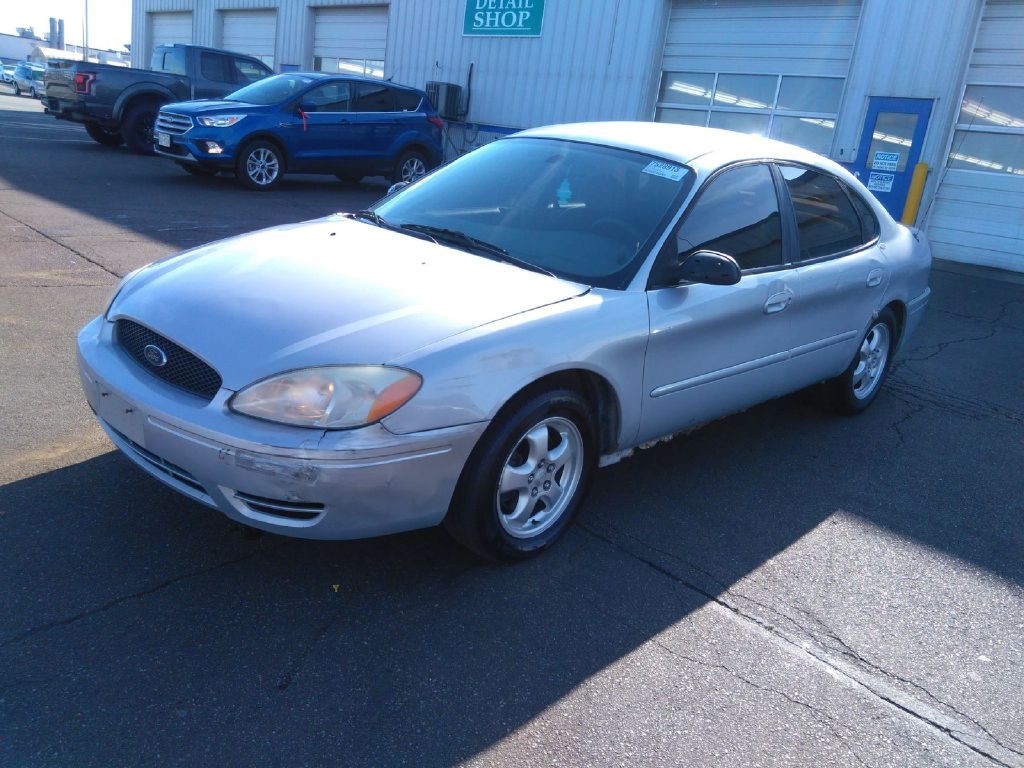 2006 Ford Taurus SE
