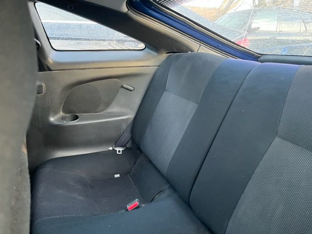 2004 Toyota Celica Image 6