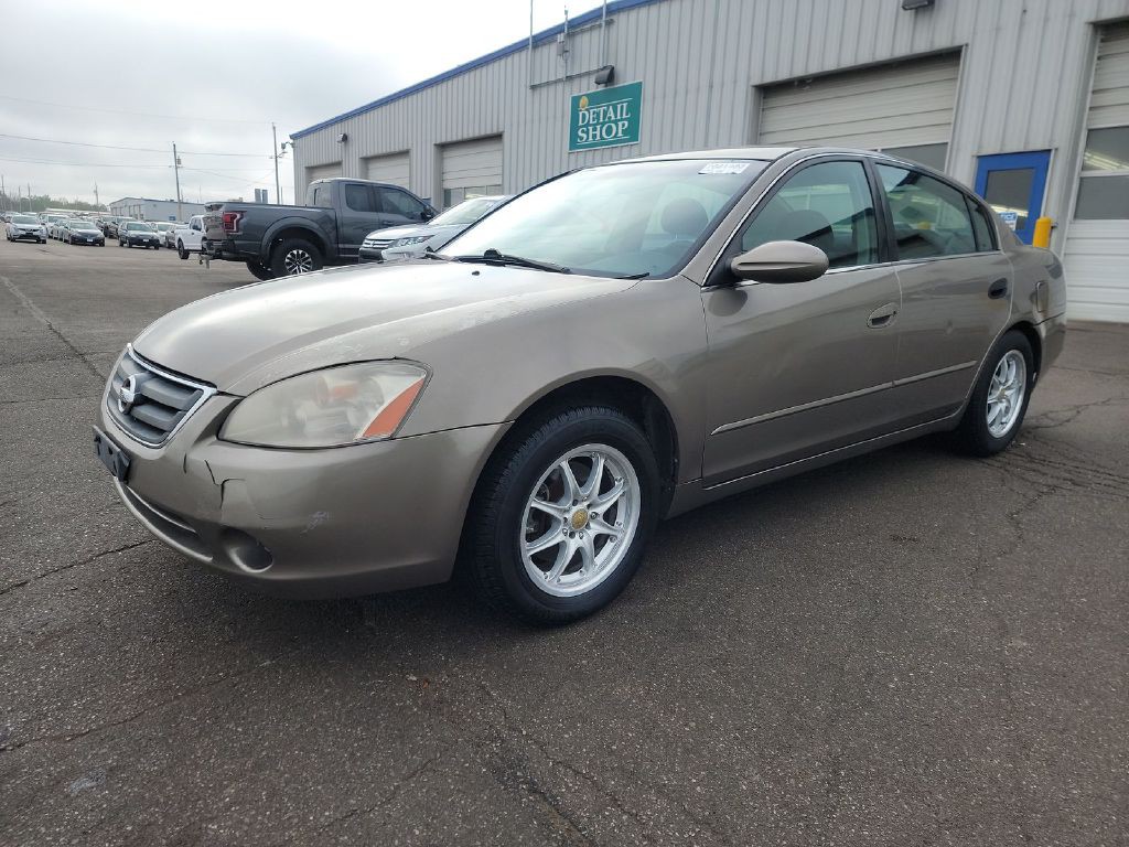 2004 Nissan Altima BASE