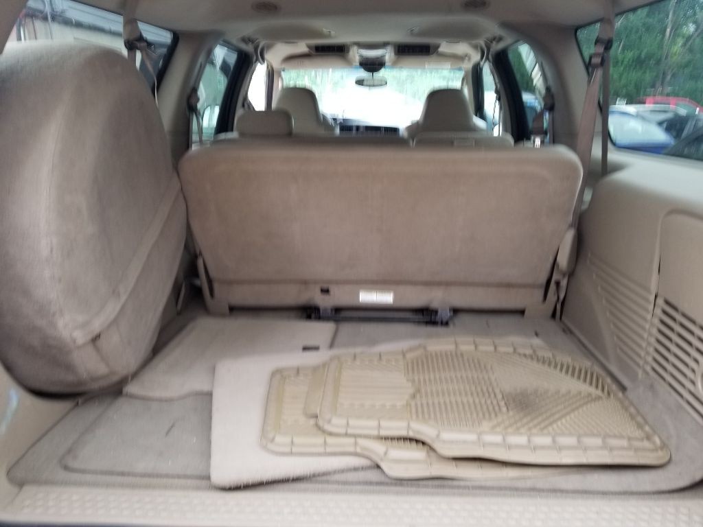 2005 Ford Excursion Image 8