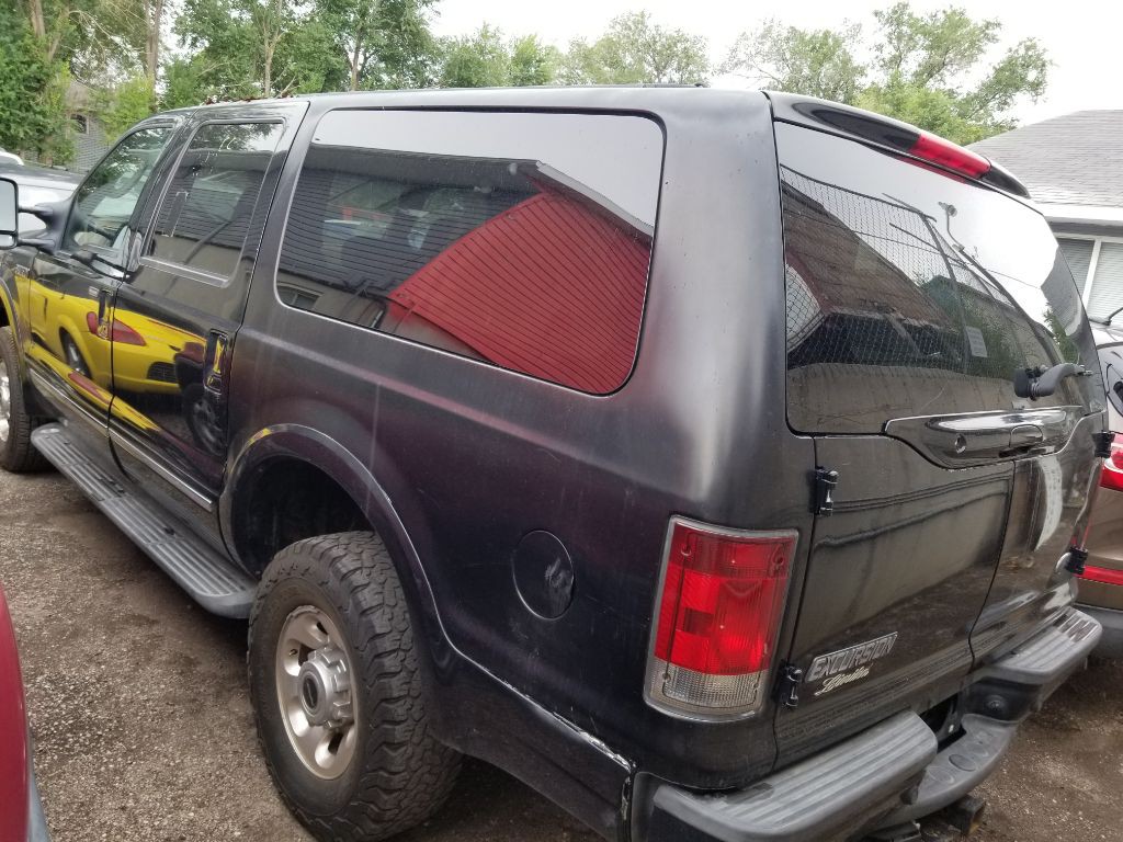 2005 Ford Excursion Image 12