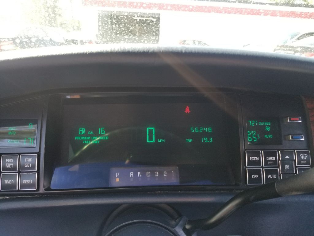 1994 Cadillac DeVille Image 6