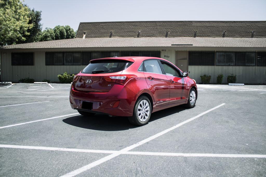2016 Hyundai Elantra Image 6