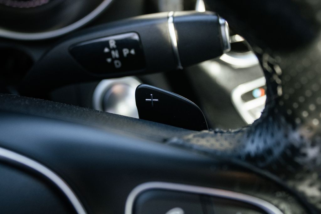 2015 Mercedes-Benz C-Class Image 39