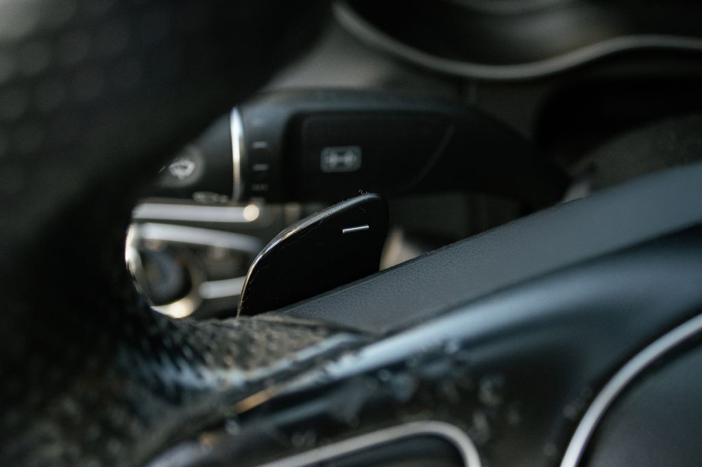 2015 Mercedes-Benz C-Class Image 40