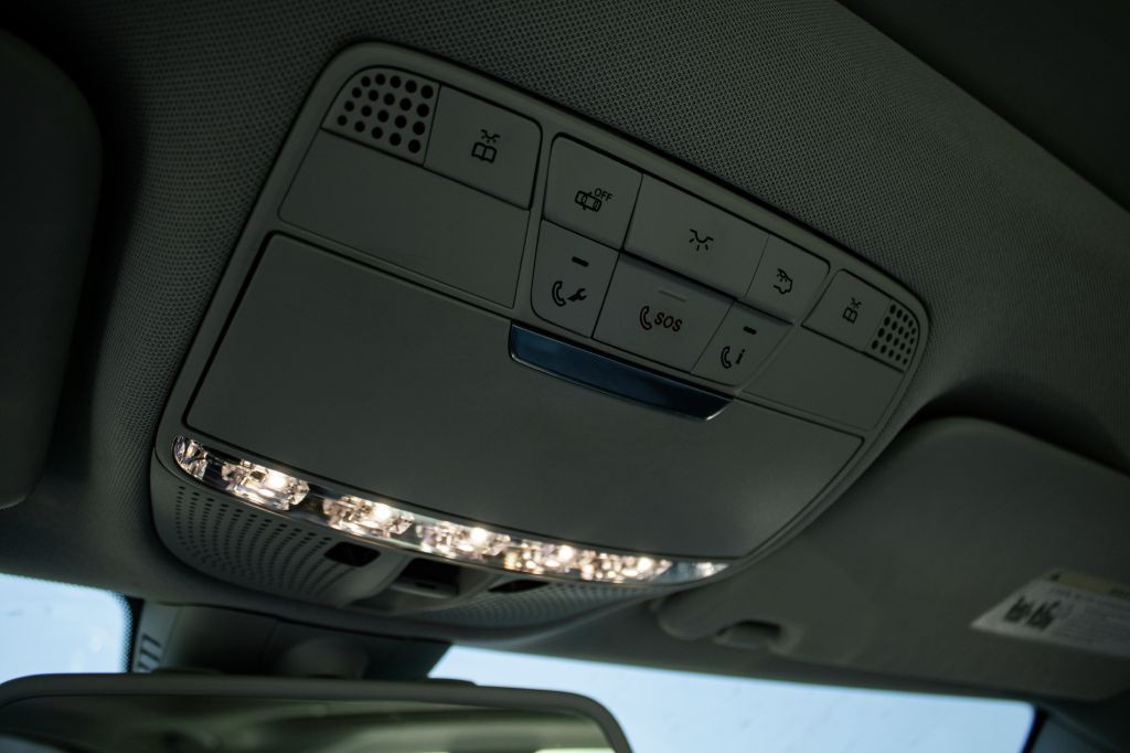 2015 Mercedes-Benz C-Class Image 43