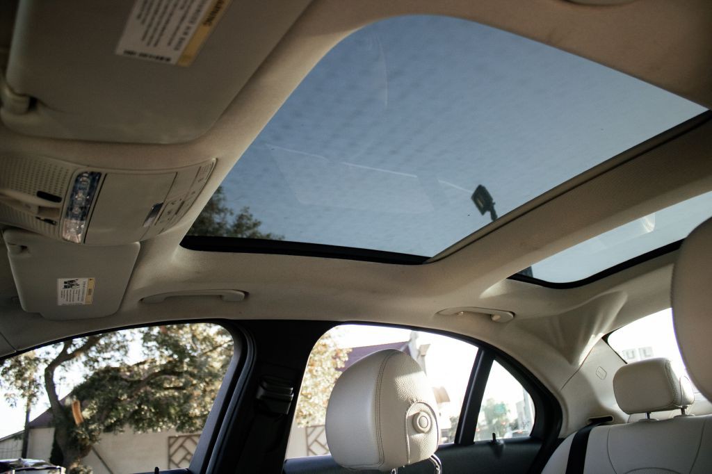 2015 Mercedes-Benz C-Class Image 54