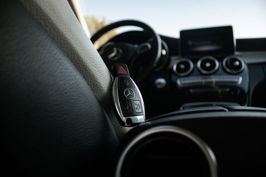 2015 Mercedes-Benz C-Class Image 57