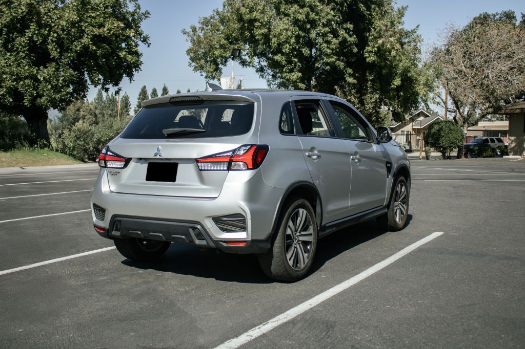 2021 Mitsubishi Outlander Image 7