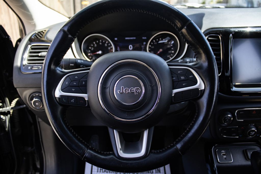 2020 Jeep Compass Image 10