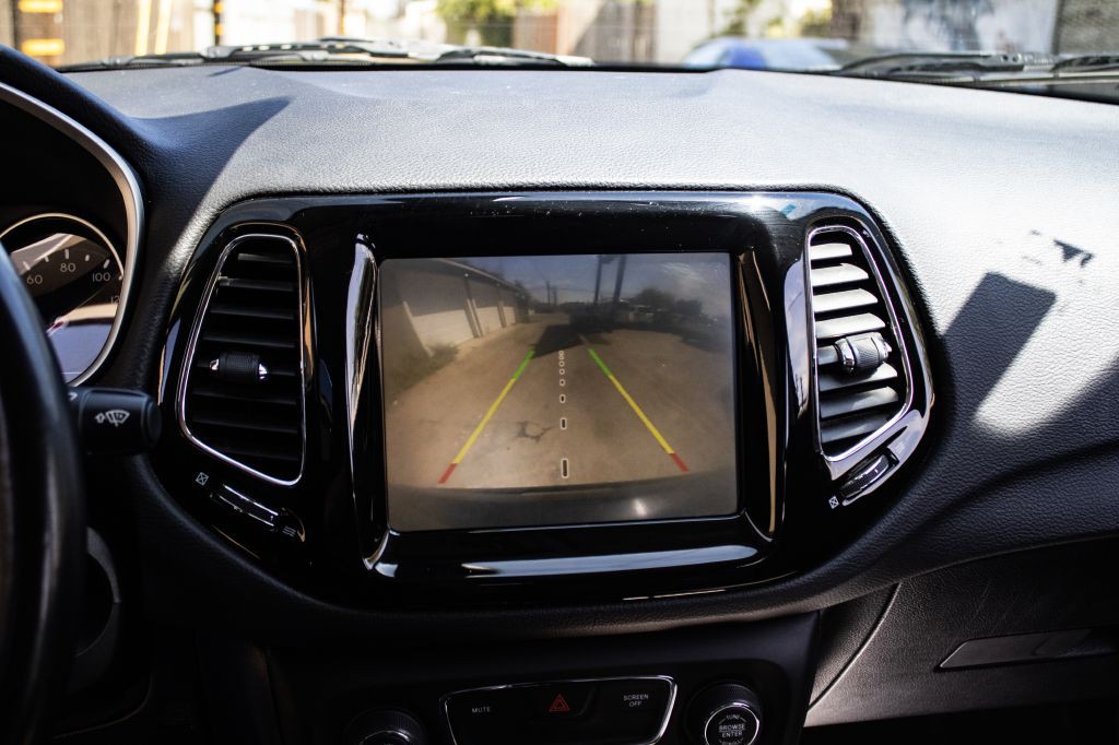 2020 Jeep Compass Image 12