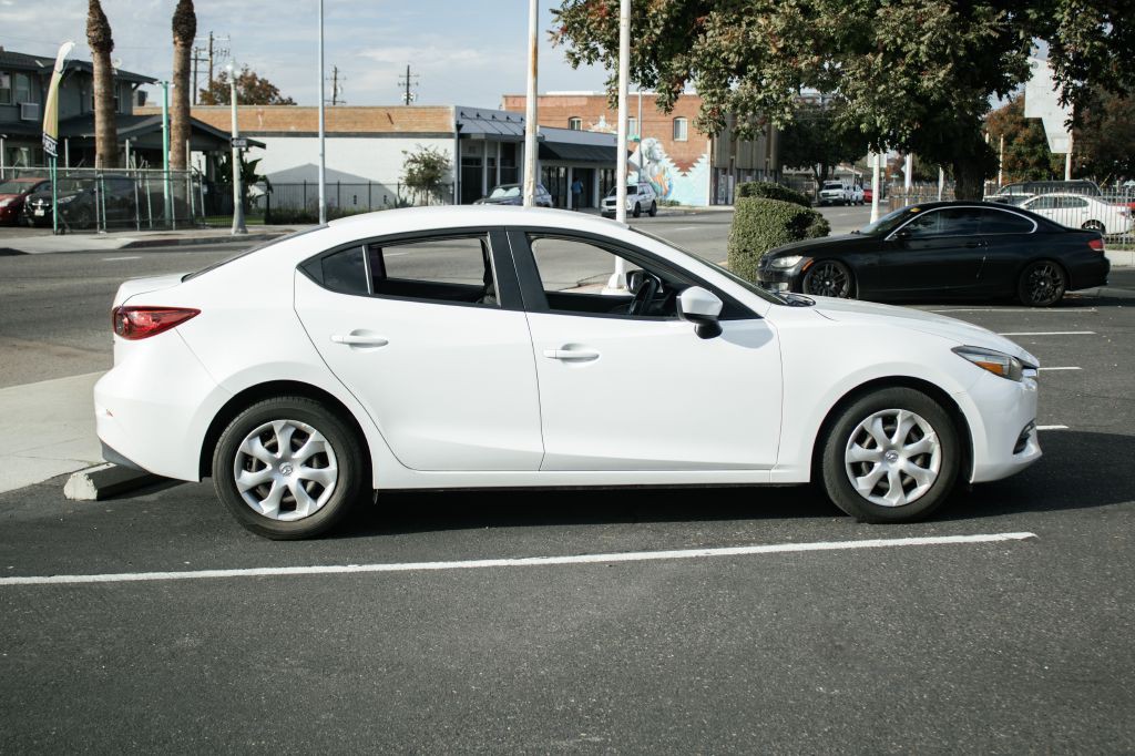2017 Mazda Mazda3 Image 14