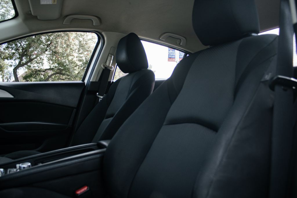 2017 Mazda Mazda3 Image 23